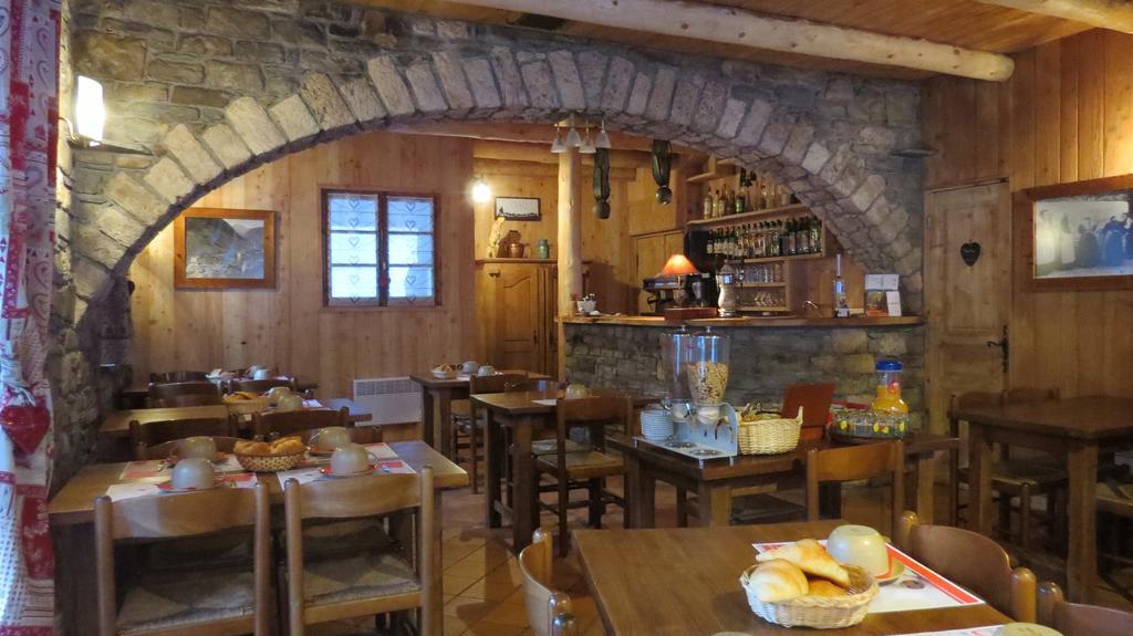 Hotel A La Pastourelle Bonneval-sur-Arc Exteriér fotografie